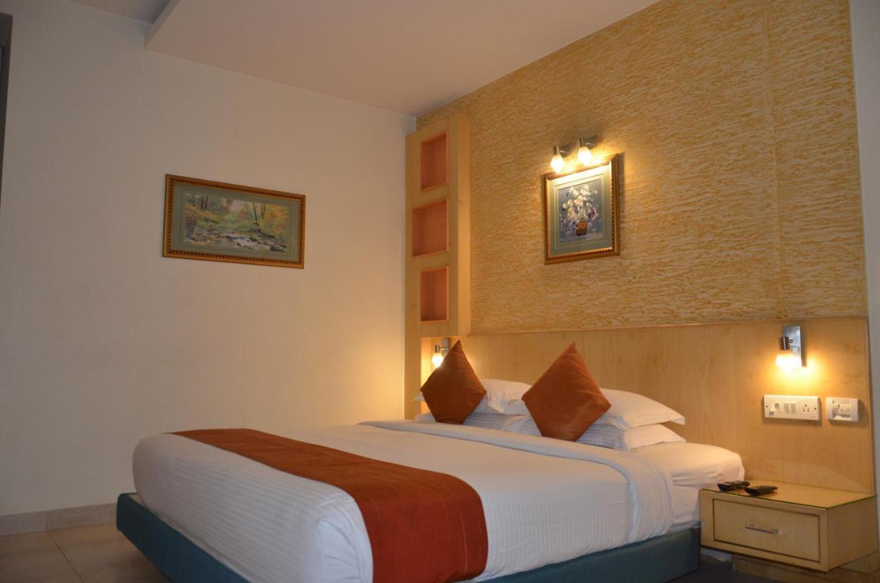 Hotel Silicrest Bangalore Ngoại thất bức ảnh